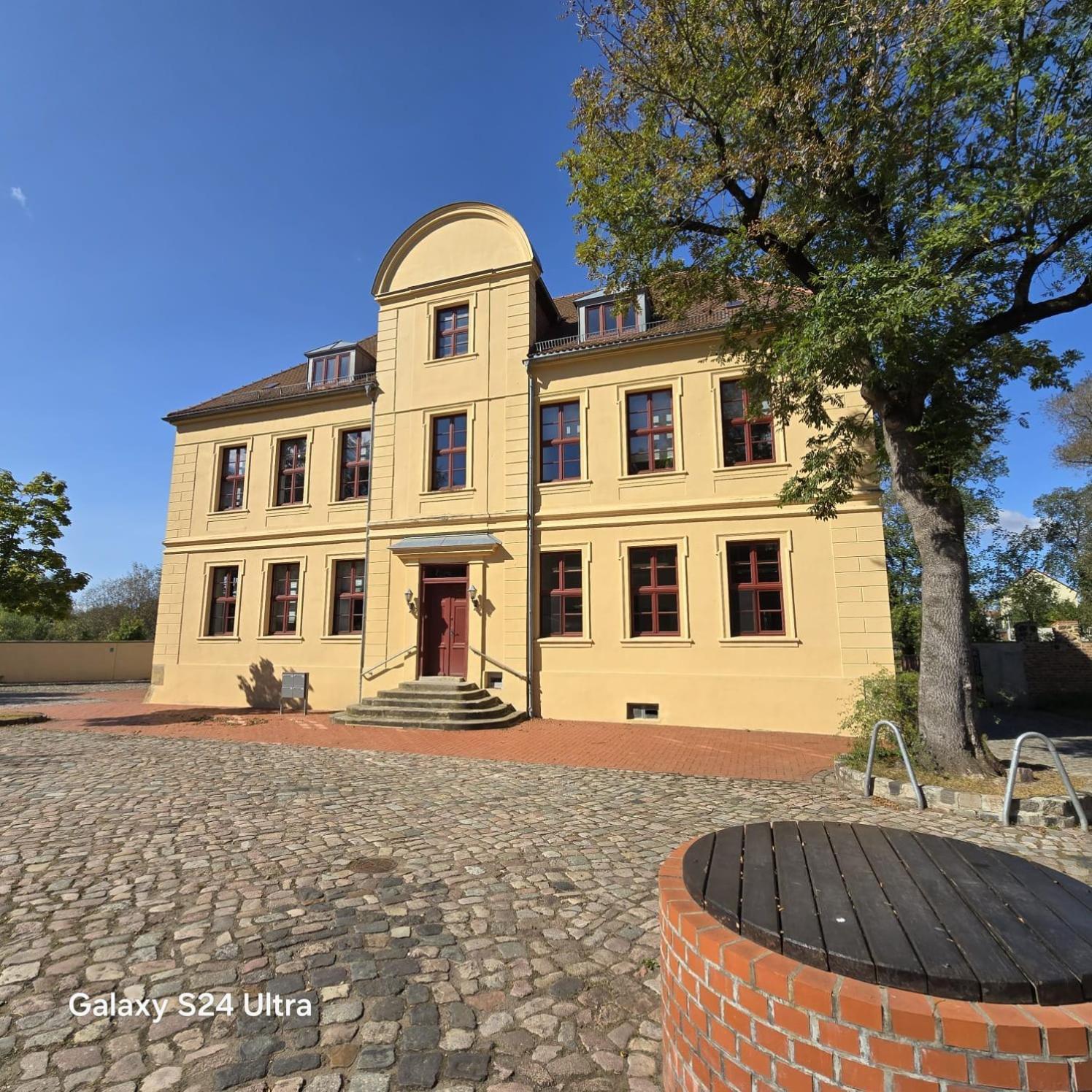 City Apart - Fewo Klimaanlage Whirpool Panoramafenster 5 Personen Kulturdenkmal Dessau-Rosslau Eksteriør bilde